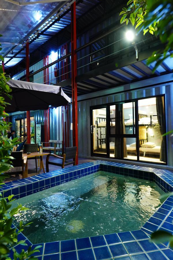 At Box Hostel Chiang Mai Dış mekan fotoğraf