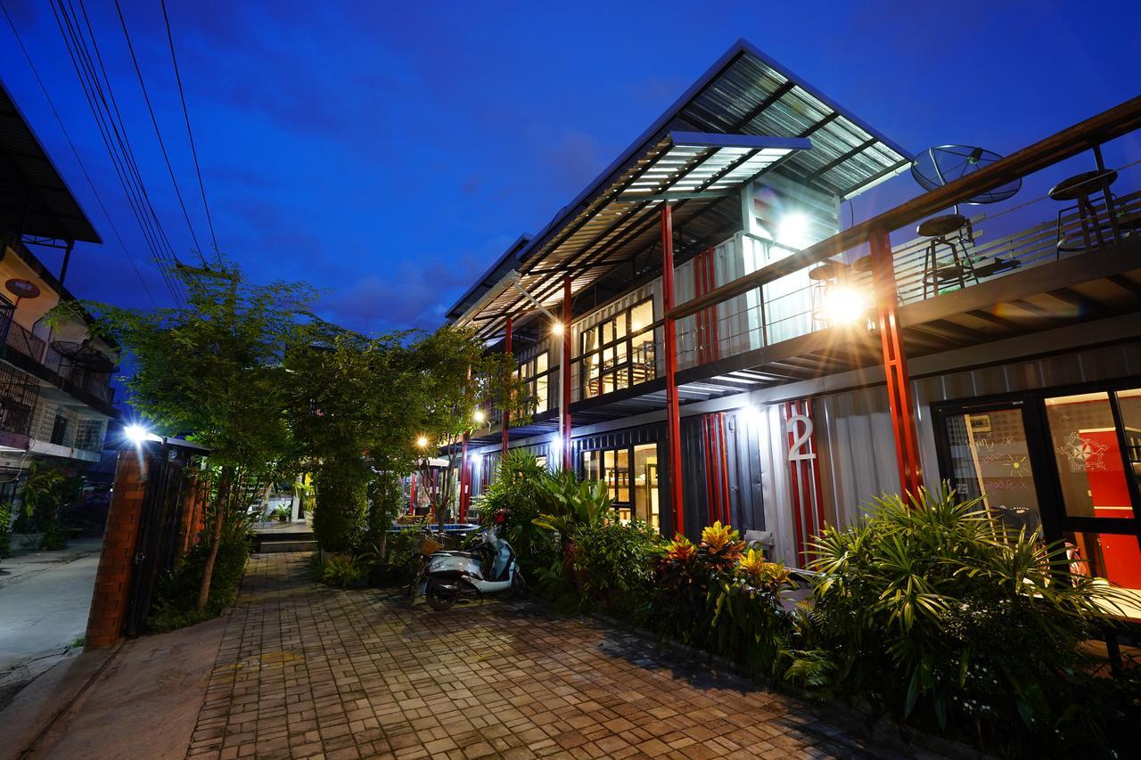 At Box Hostel Chiang Mai Dış mekan fotoğraf